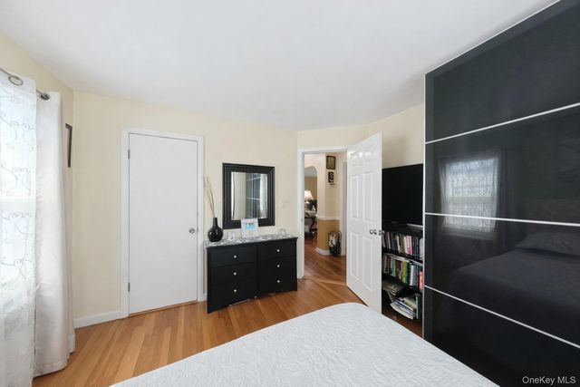 653 Odell Avenue, Yonkers, NY 10710