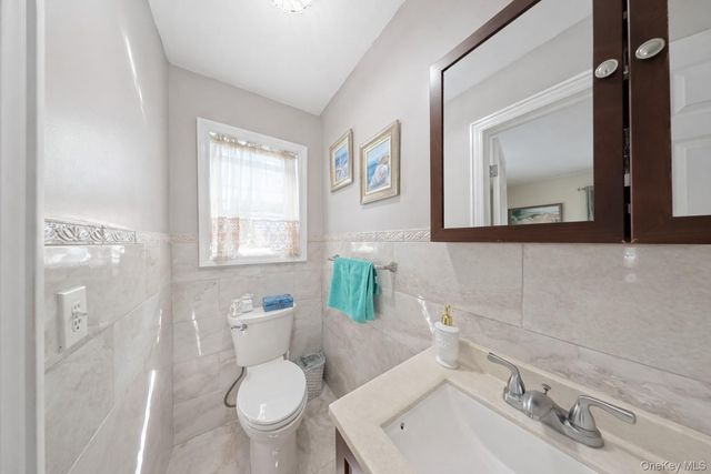 653 Odell Avenue, Yonkers, NY 10710
