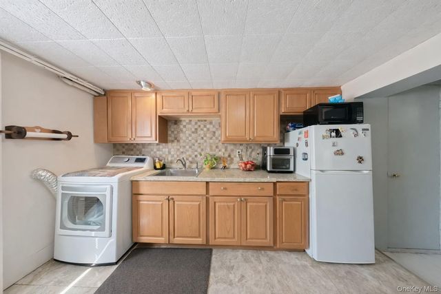 653 Odell Avenue, Yonkers, NY 10710