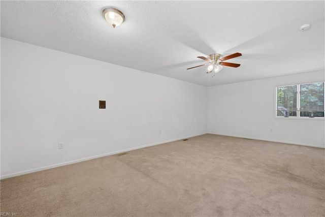 515 Lula Carter RD, Newport News, VA 23603