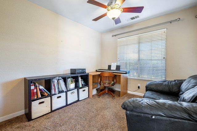 7649 N Baird Avenue, Fresno, CA 93720