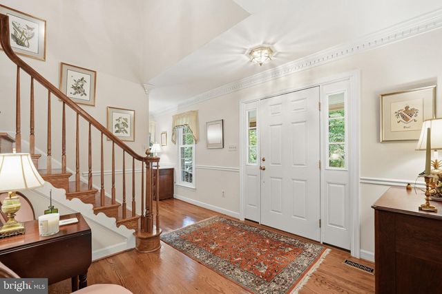 7115 CHESTERFIELD DR, Warrenton, VA 20187