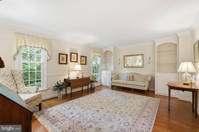 7115 CHESTERFIELD DR, Warrenton, VA 20187