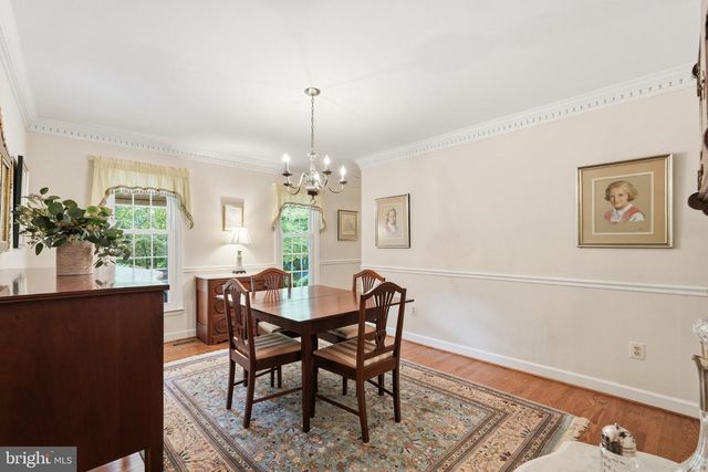 7115 CHESTERFIELD DR, Warrenton, VA 20187