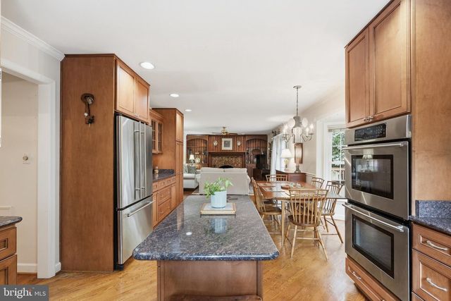 7115 CHESTERFIELD DR, Warrenton, VA 20187
