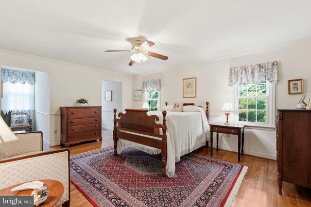 7115 CHESTERFIELD DR, Warrenton, VA 20187