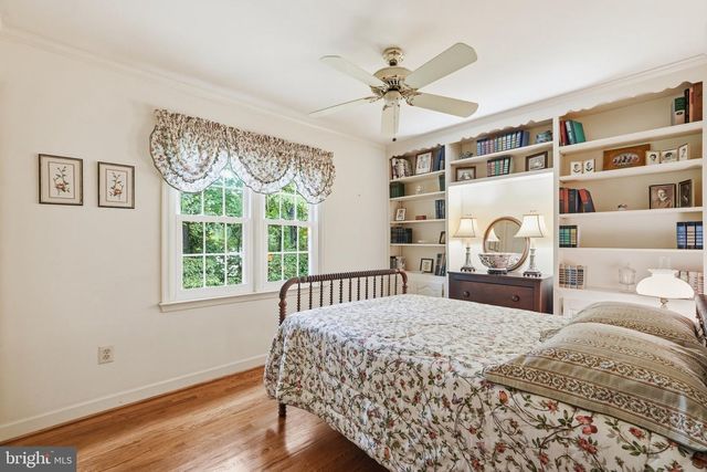 7115 CHESTERFIELD DR, Warrenton, VA 20187