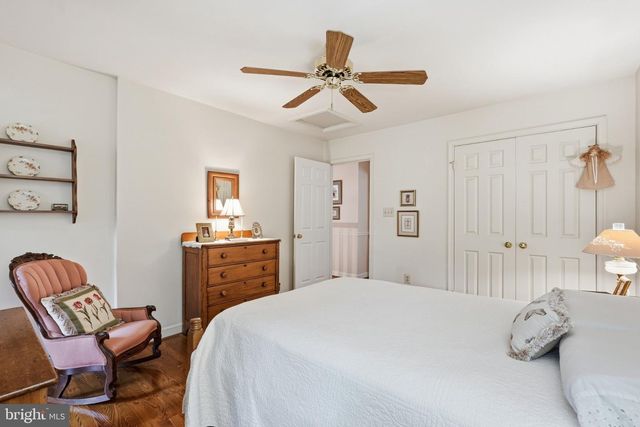 7115 CHESTERFIELD DR, Warrenton, VA 20187