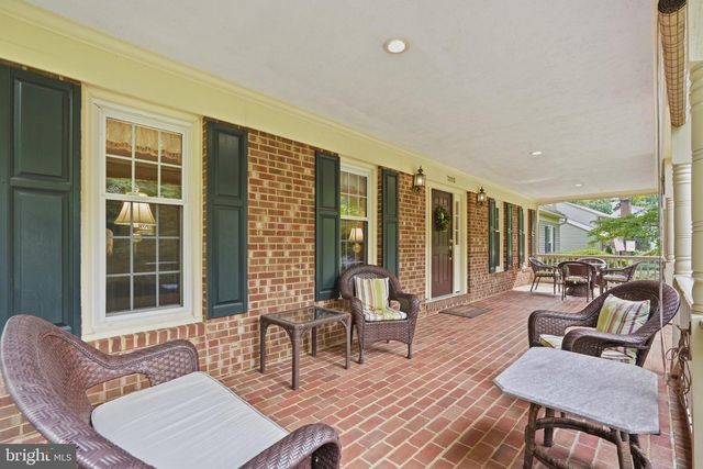 7115 CHESTERFIELD DR, Warrenton, VA 20187
