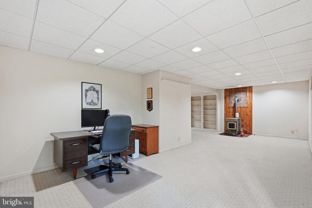 7115 CHESTERFIELD DR, Warrenton, VA 20187