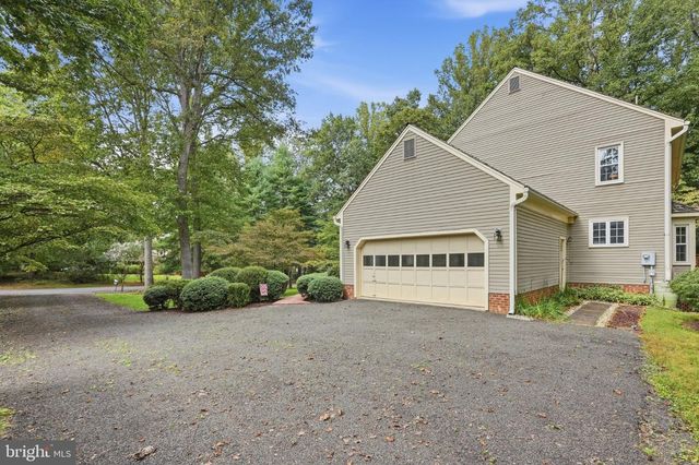 7115 CHESTERFIELD DR, Warrenton, VA 20187