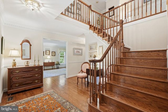 7115 CHESTERFIELD DR, Warrenton, VA 20187