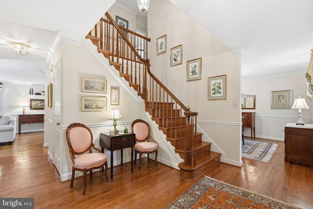 7115 CHESTERFIELD DR, Warrenton, VA 20187