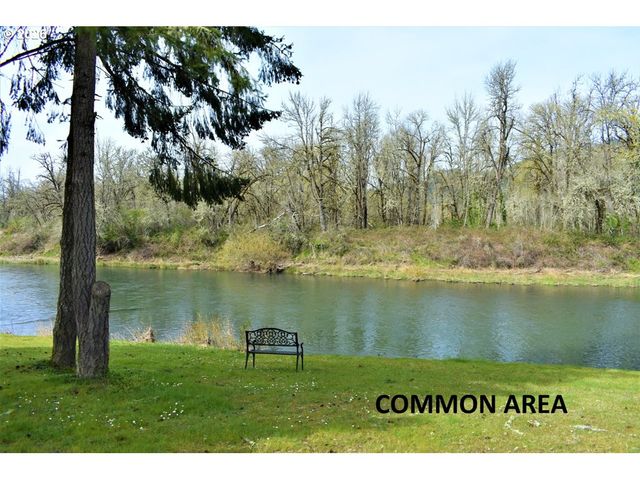 85623 BRADBURY Ln, Eugene, OR 97405