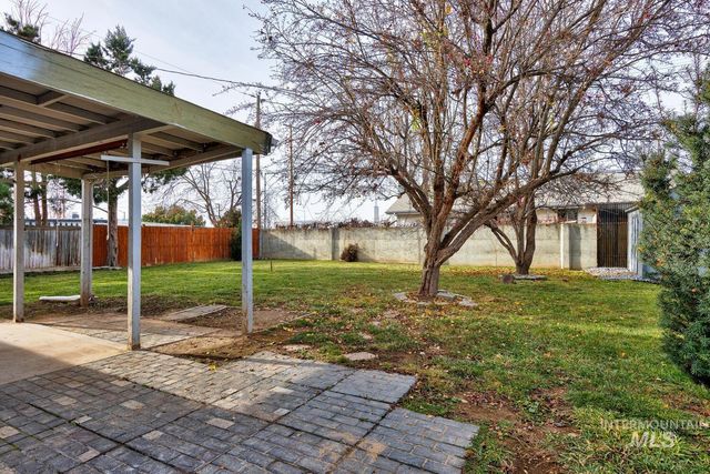1203 S Beechwood Dr, Boise, ID 83709