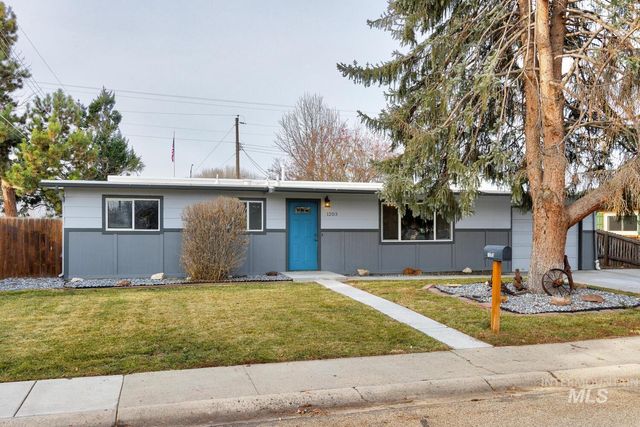 1203 S Beechwood Dr, Boise, ID 83709