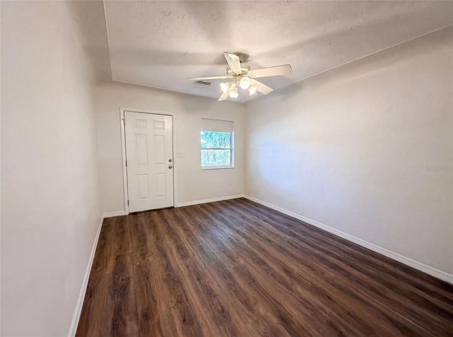 2235 45TH AVENUE N, St Petersburg, FL 33714