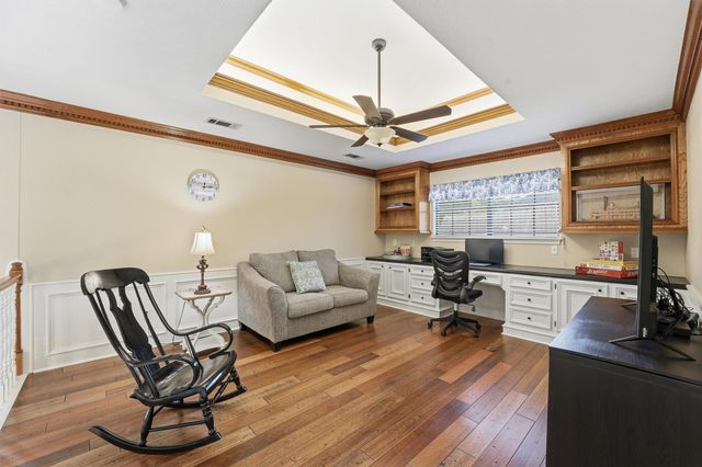5615 Lone Cedar Drive, Kingwood, TX 77345