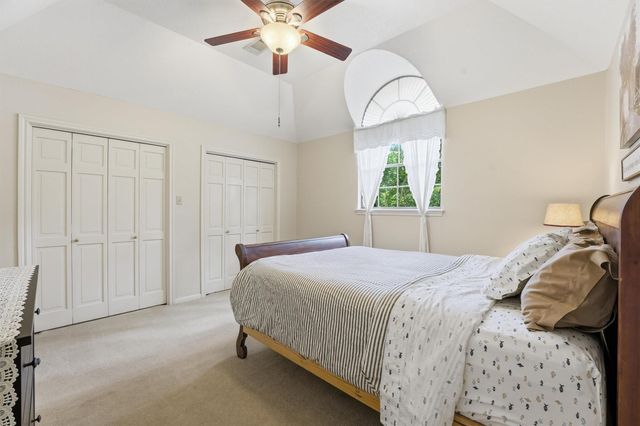 5615 Lone Cedar Drive, Kingwood, TX 77345