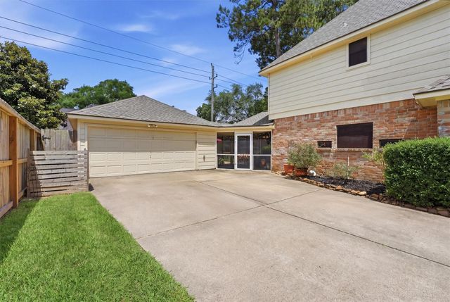 5615 Lone Cedar Drive, Kingwood, TX 77345