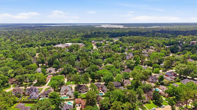 5615 Lone Cedar Drive, Kingwood, TX 77345