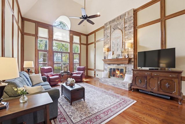 5615 Lone Cedar Drive, Kingwood, TX 77345