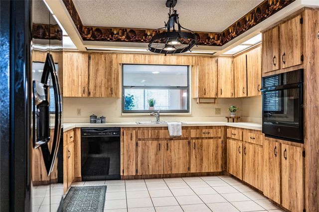 7716 NATURE TRAIL, Lakeland, FL 33809