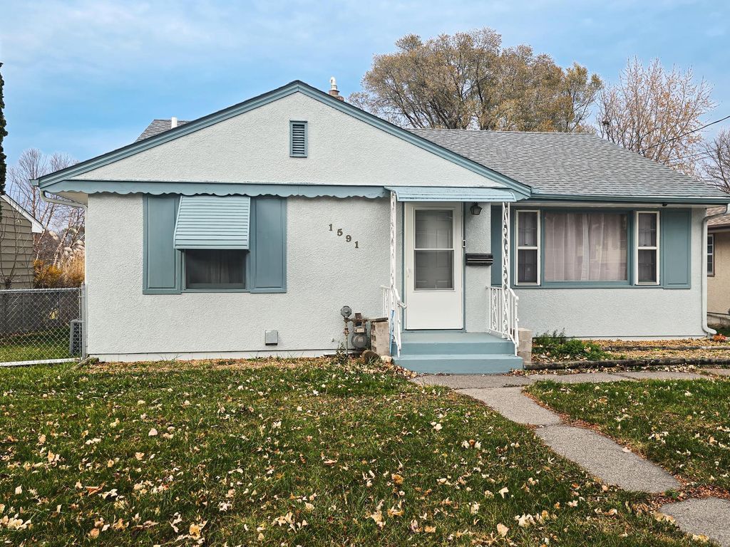 1591 Old Hudson Road, Saint Paul, MN 55106