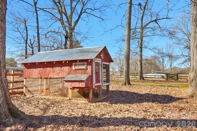 524 Lawyers Road W, Indian Trail, NC 28079