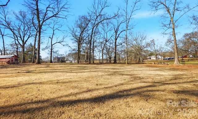 524 Lawyers Road W, Indian Trail, NC 28079