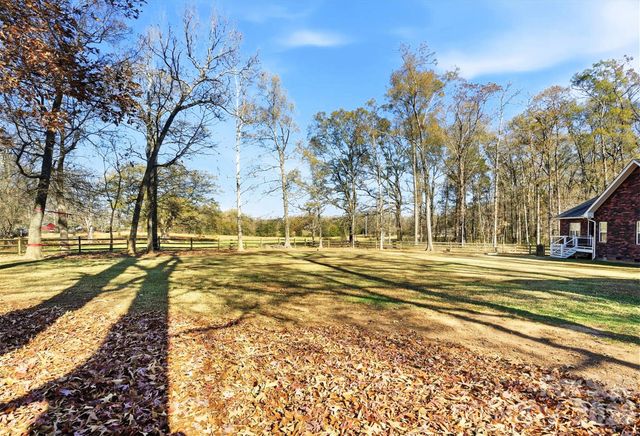 524 Lawyers Road W, Indian Trail, NC 28079