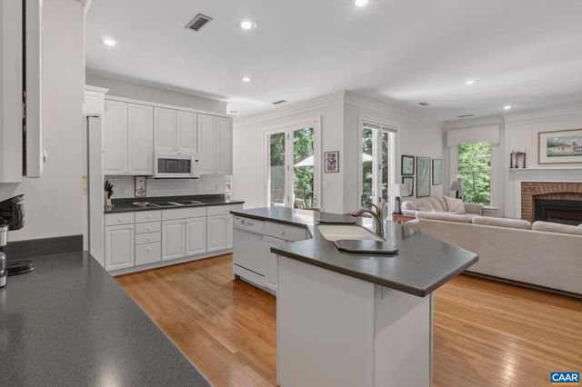 3225 PRESTWICK PL, Keswick, VA 22947