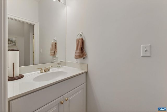 3225 PRESTWICK PL, Keswick, VA 22947
