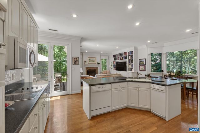 3225 PRESTWICK PL, Keswick, VA 22947