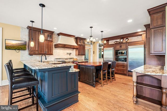 1548 MORSTEIN RD, Malvern, PA 19355