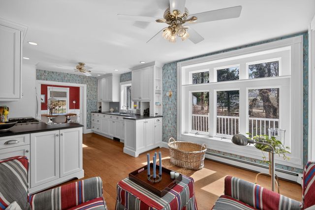 9 Beachway Road, East Sandwich, MA 02537