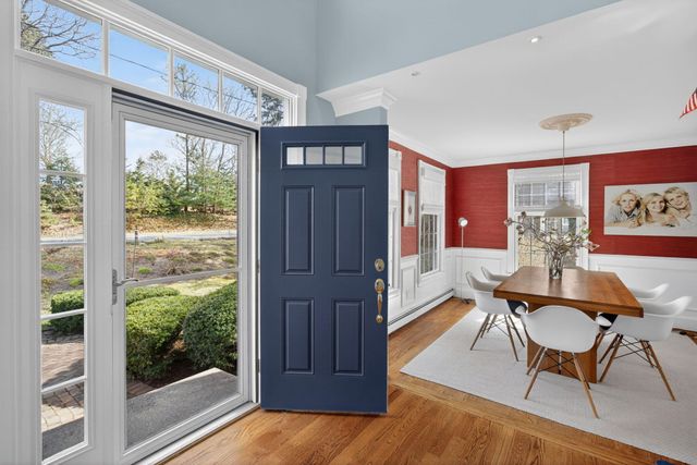 9 Beachway Road, East Sandwich, MA 02537