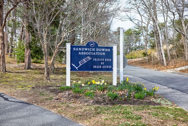 9 Beachway Road, East Sandwich, MA 02537