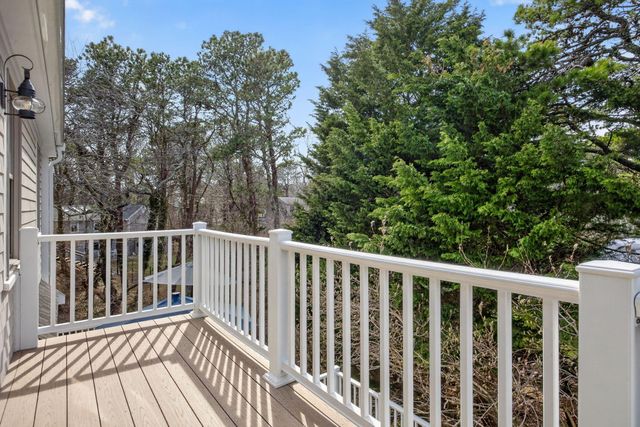 9 Beachway Road, East Sandwich, MA 02537
