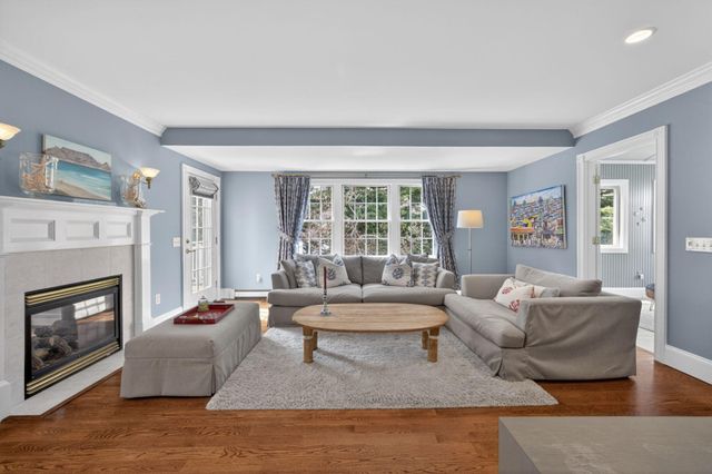 9 Beachway Road, East Sandwich, MA 02537