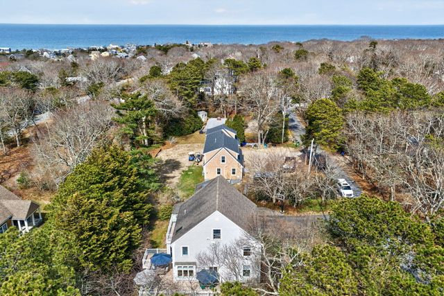 9 Beachway Road, East Sandwich, MA 02537