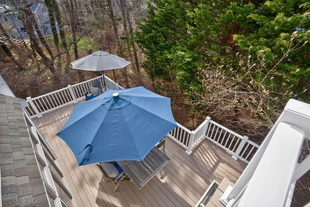 9 Beachway Road, East Sandwich, MA 02537