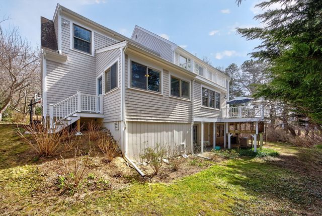 9 Beachway Road, East Sandwich, MA 02537