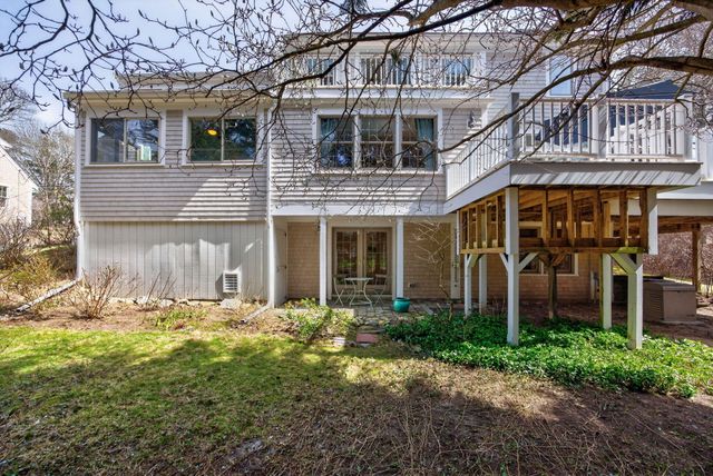 9 Beachway Road, East Sandwich, MA 02537