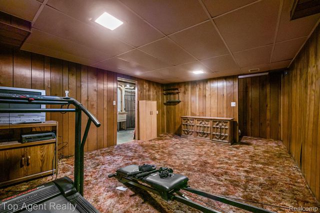 24755 Meadow Lane, Harrison Charter Township, MI 48045