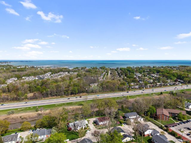 24755 Meadow Lane, Harrison Charter Township, MI 48045