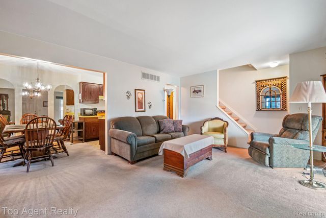 24755 Meadow Lane, Harrison Charter Township, MI 48045