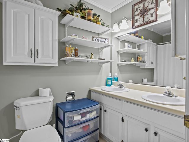 5 Hillington Place, Greer, SC 29651