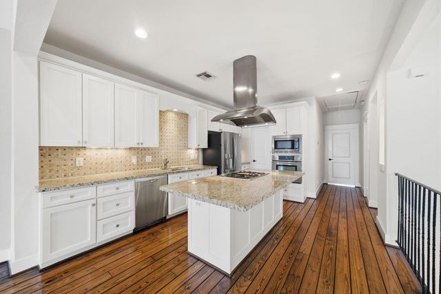 5524 Larkin Street B, Houston, TX 77007