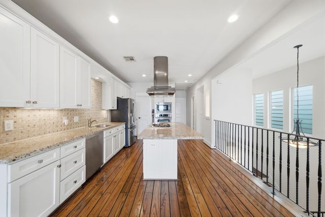 5524 Larkin Street B, Houston, TX 77007